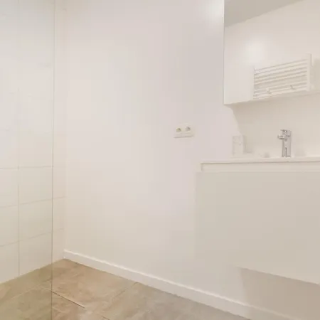 Apartman Bright And Cozy In *