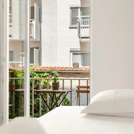 Bright And Cozy In Ostende