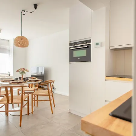 Bright And Cozy In * Ostende